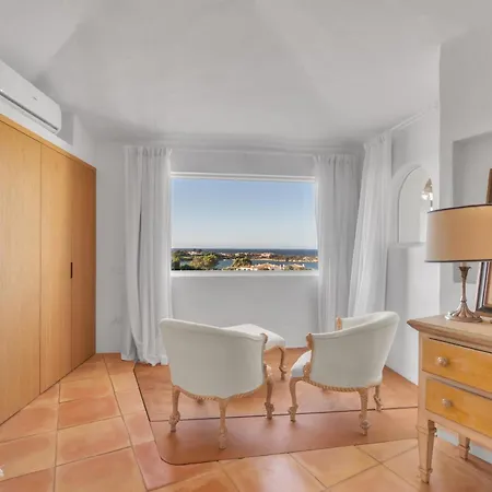 Lusso - Centro Vista Yacht فيلة