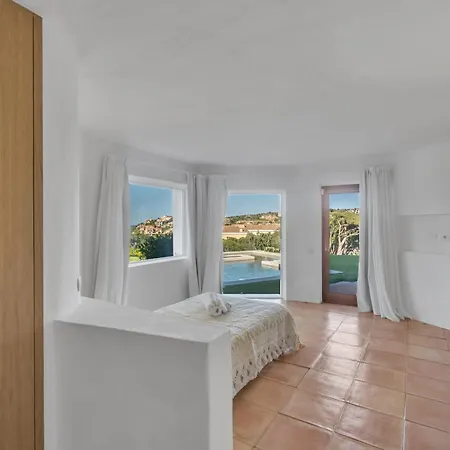 Lusso - Centro Vista Yacht Порто-Черво